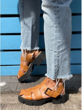 Sandalo Tracie in cammello - Novacas